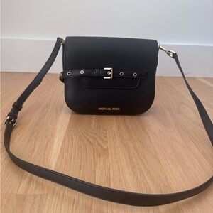 Michael Kors Saddle Crossbody Bag. NEW